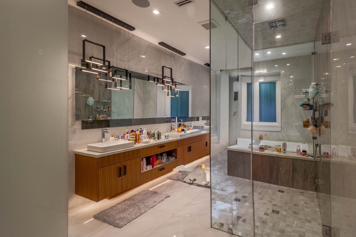 13906 35A AVENUE 23