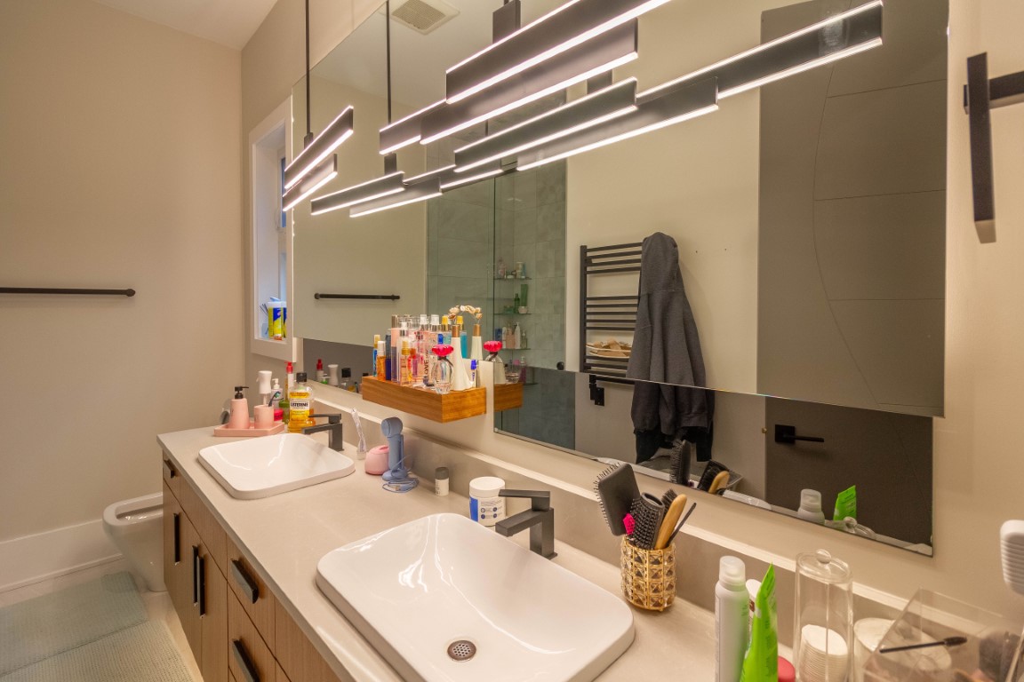 13906 35A AVENUE 27