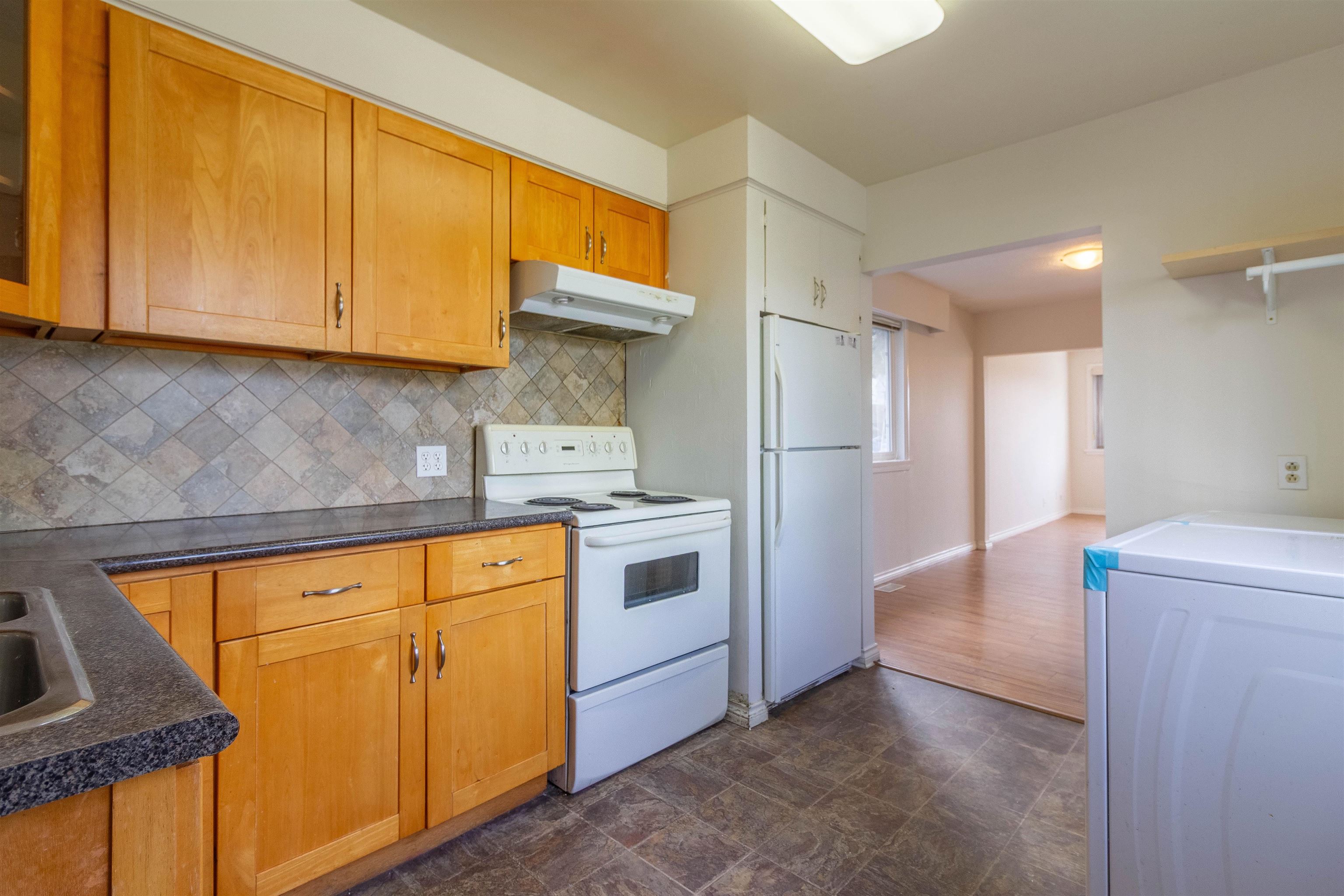 5630 LINCOLN STREET 12