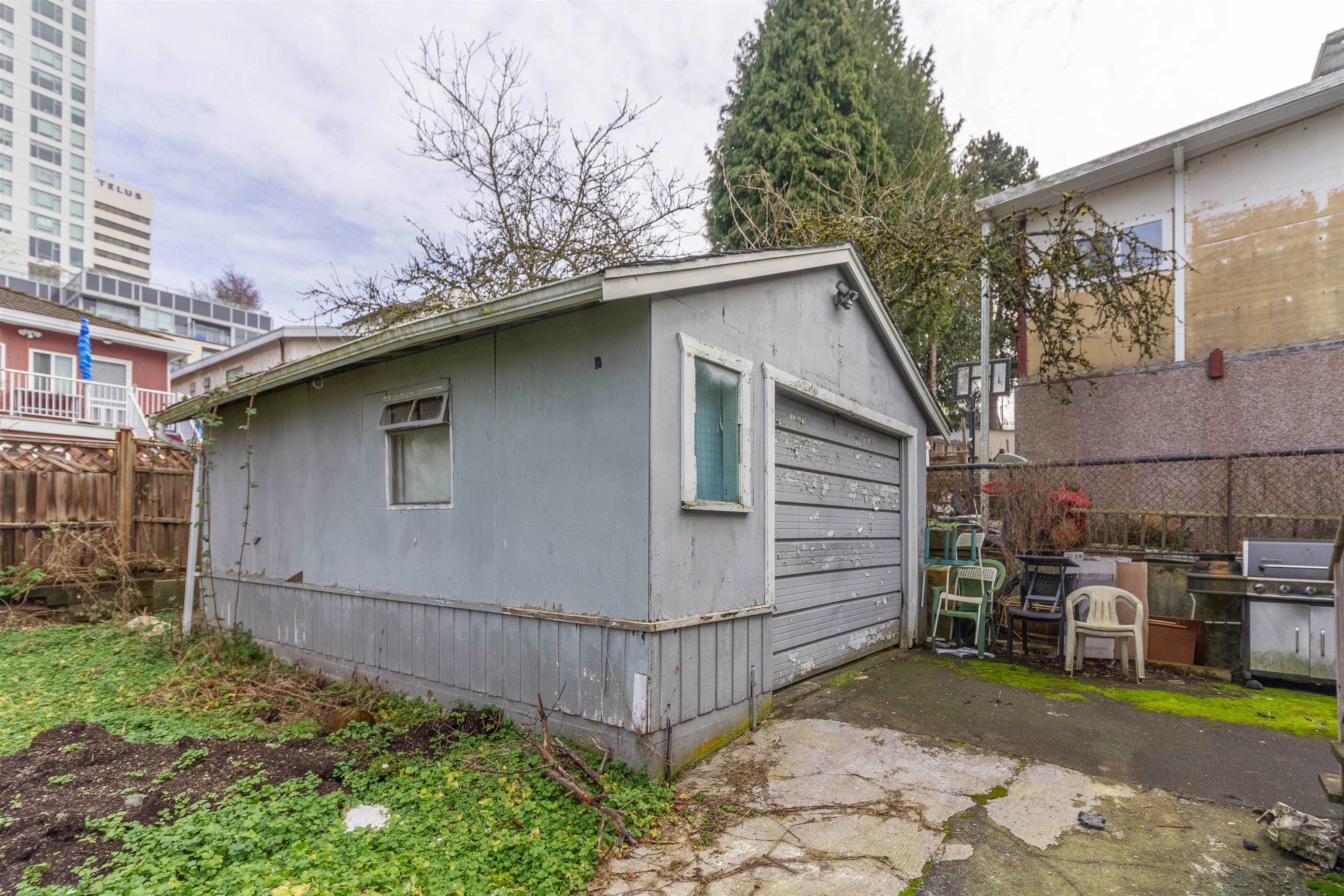 5630 LINCOLN STREET 25