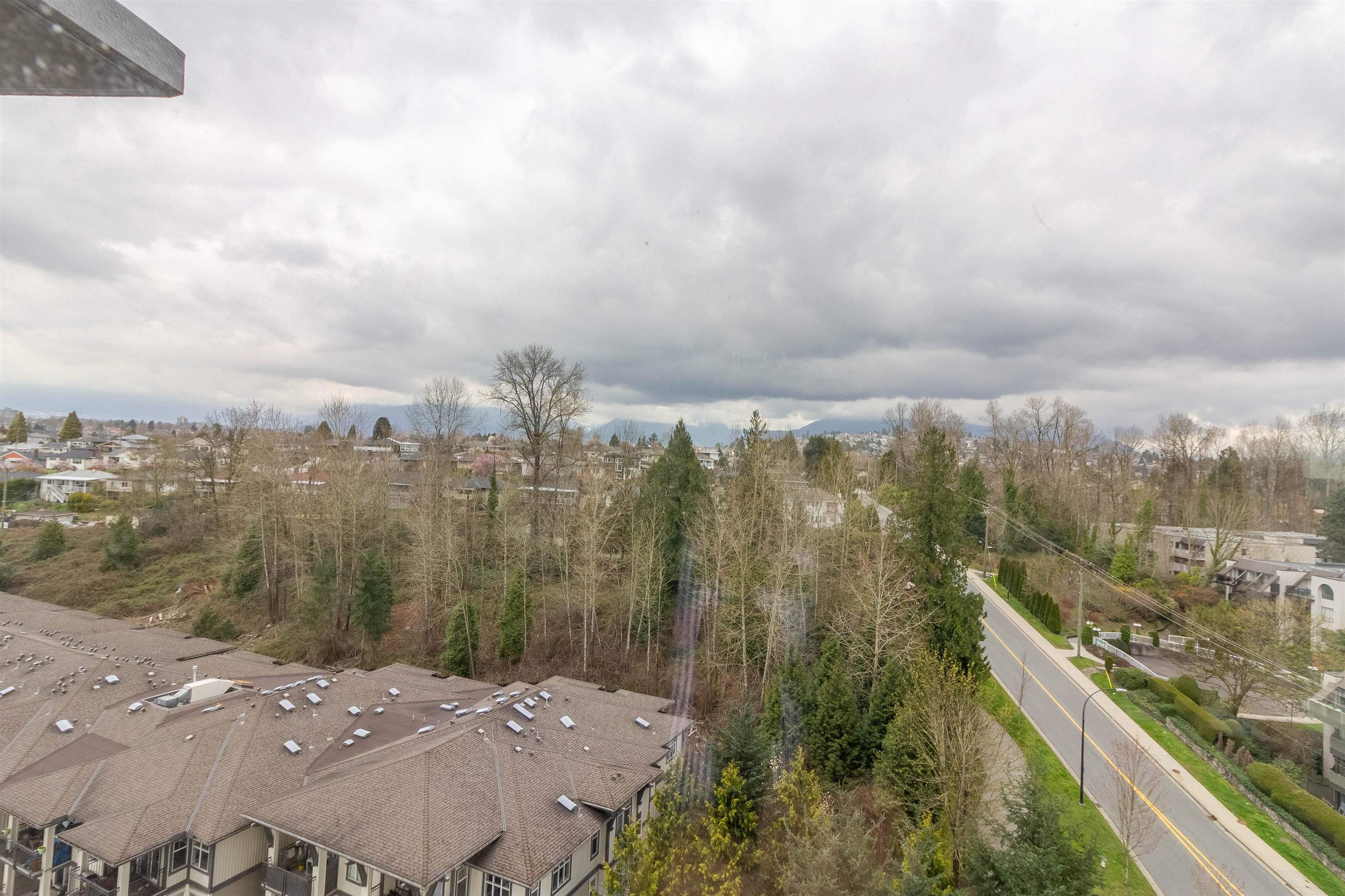 1406 4888 BRENTWOOD DRIVE 15