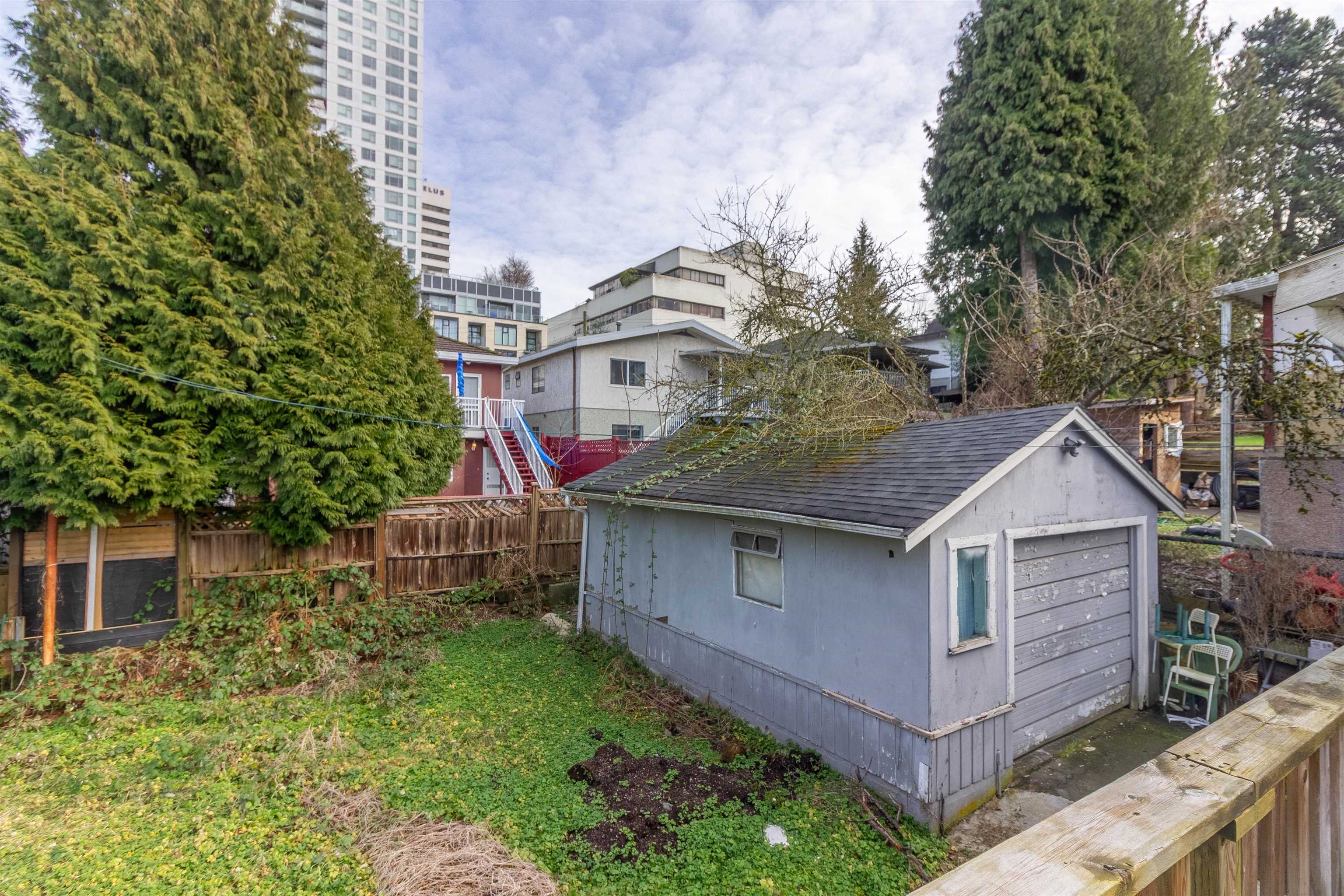 5630 LINCOLN STREET 18