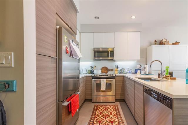 118 9050 HIGHLAND COURT 21