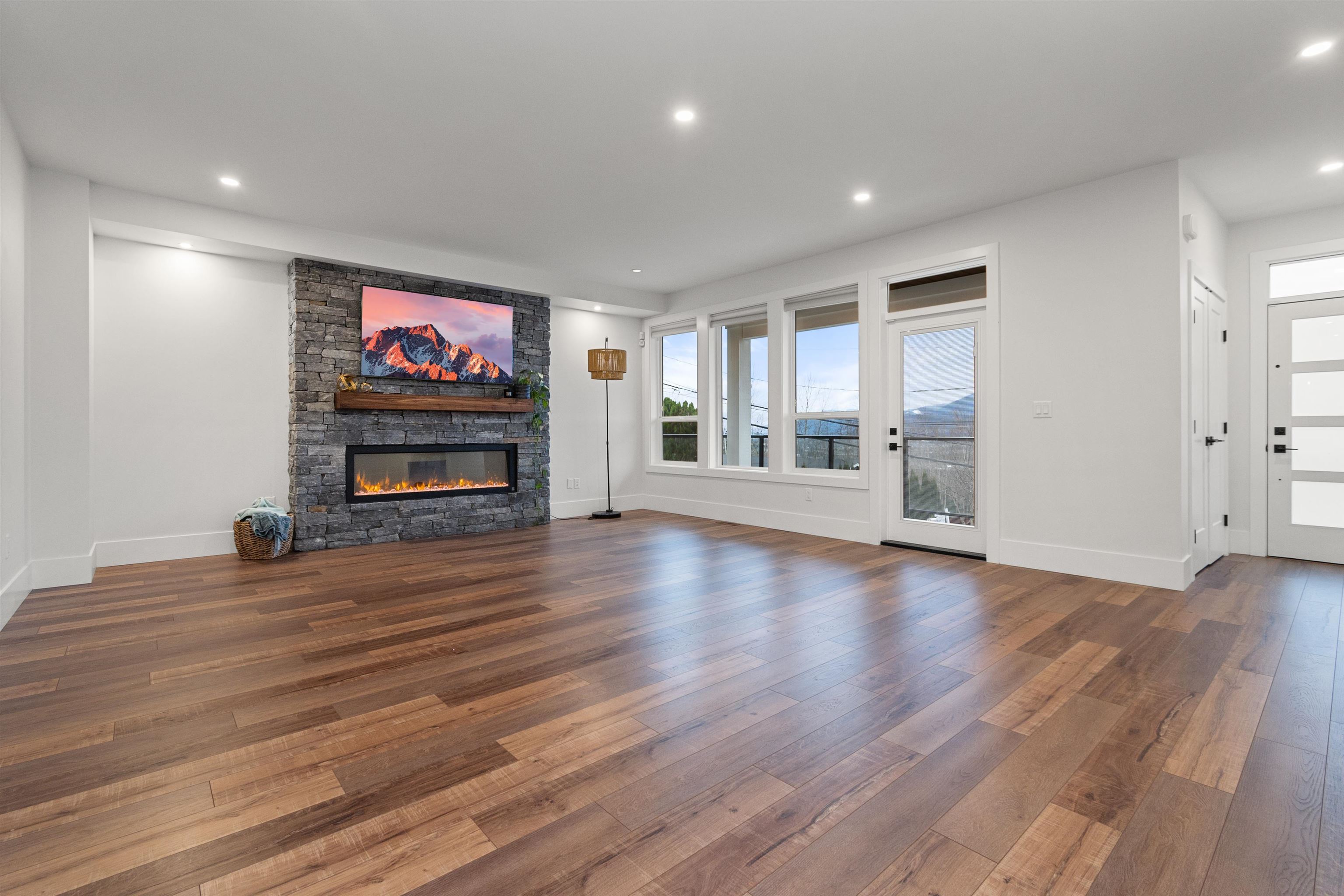 5828 JINKERSON ROAD 8