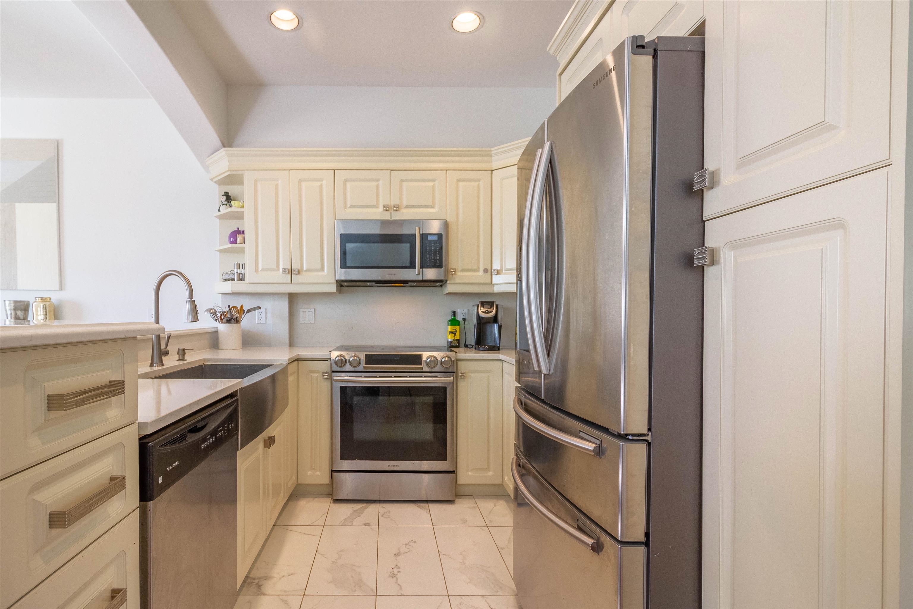 1004 QUADLING AVENUE 12