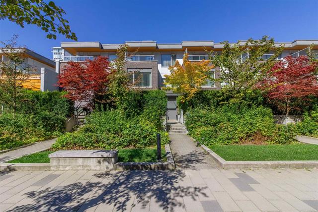 118 9050 HIGHLAND COURT