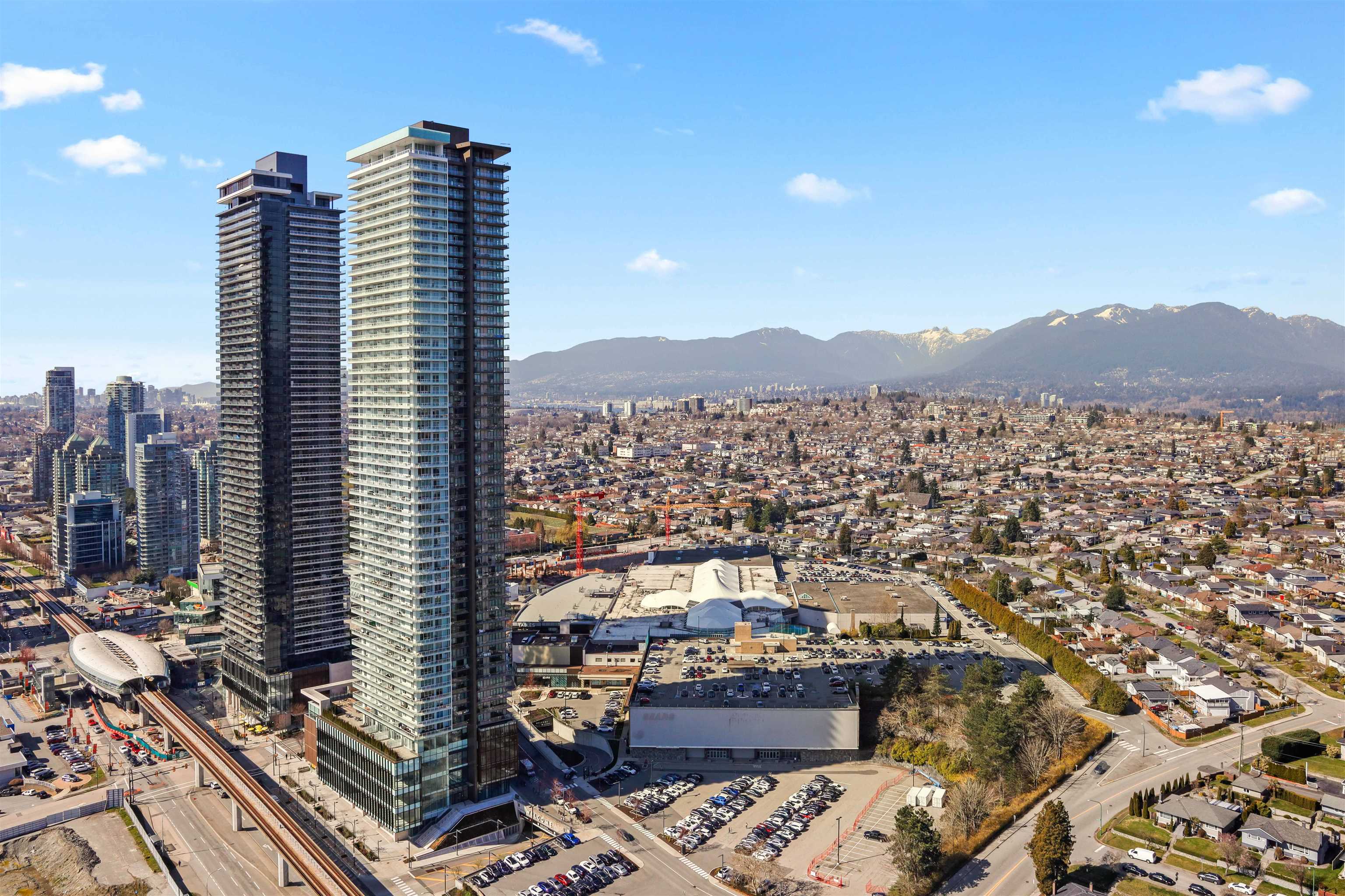 4102 4720 LOUGHEED HIGHWAY