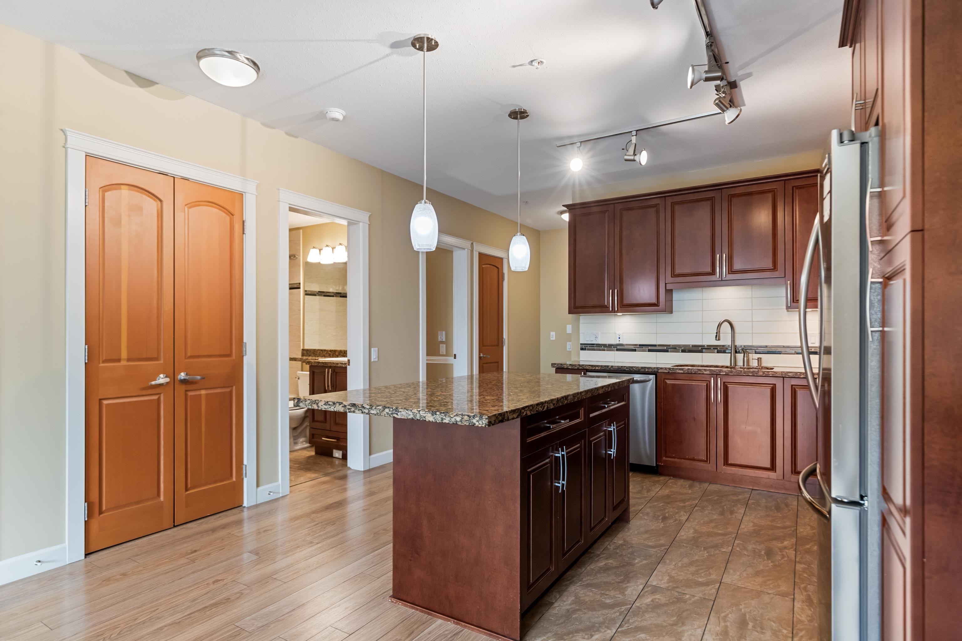 426A 8157 207 STREET 8