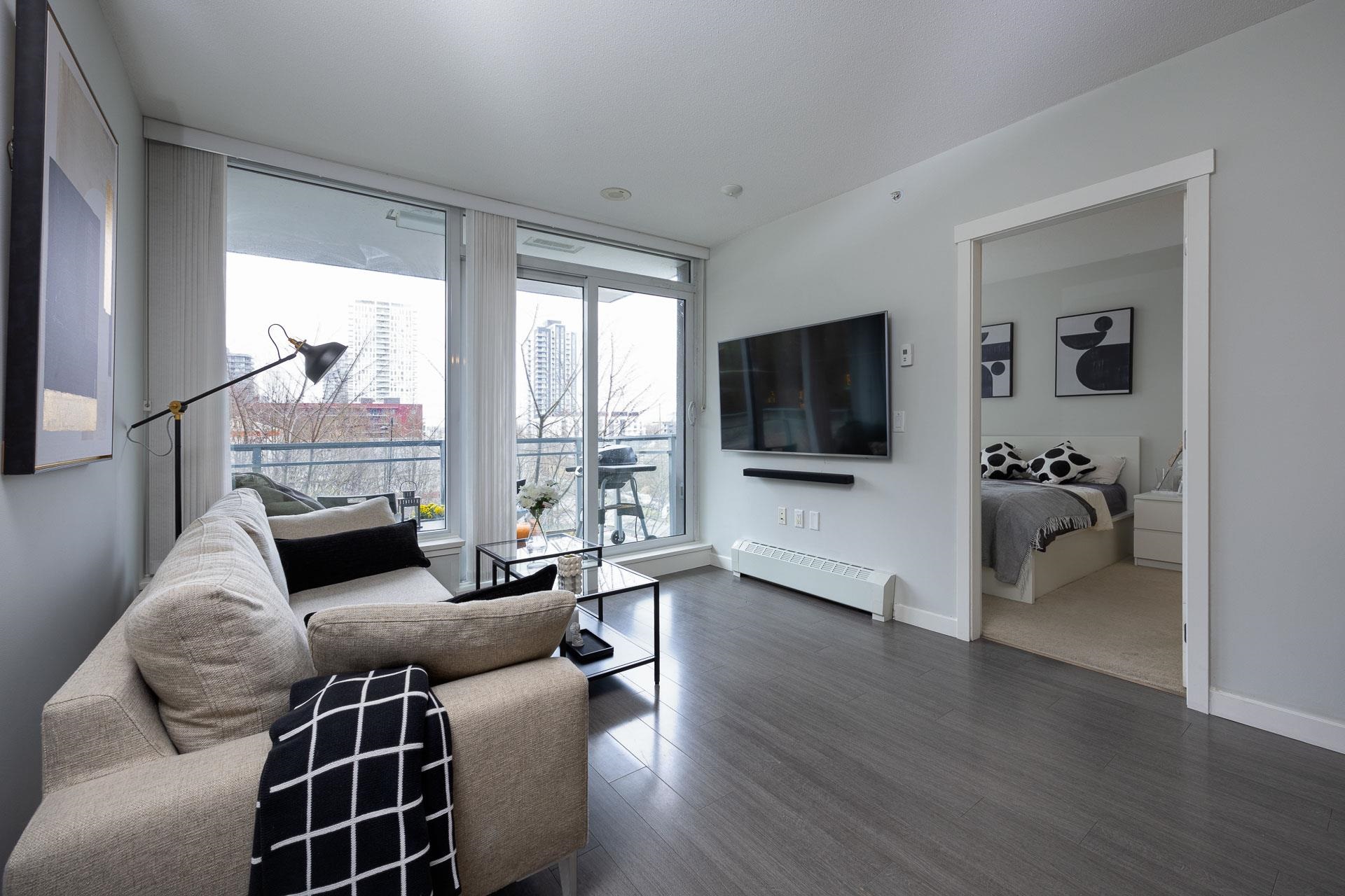 301 3281 E KENT AVENUE NORTH 10