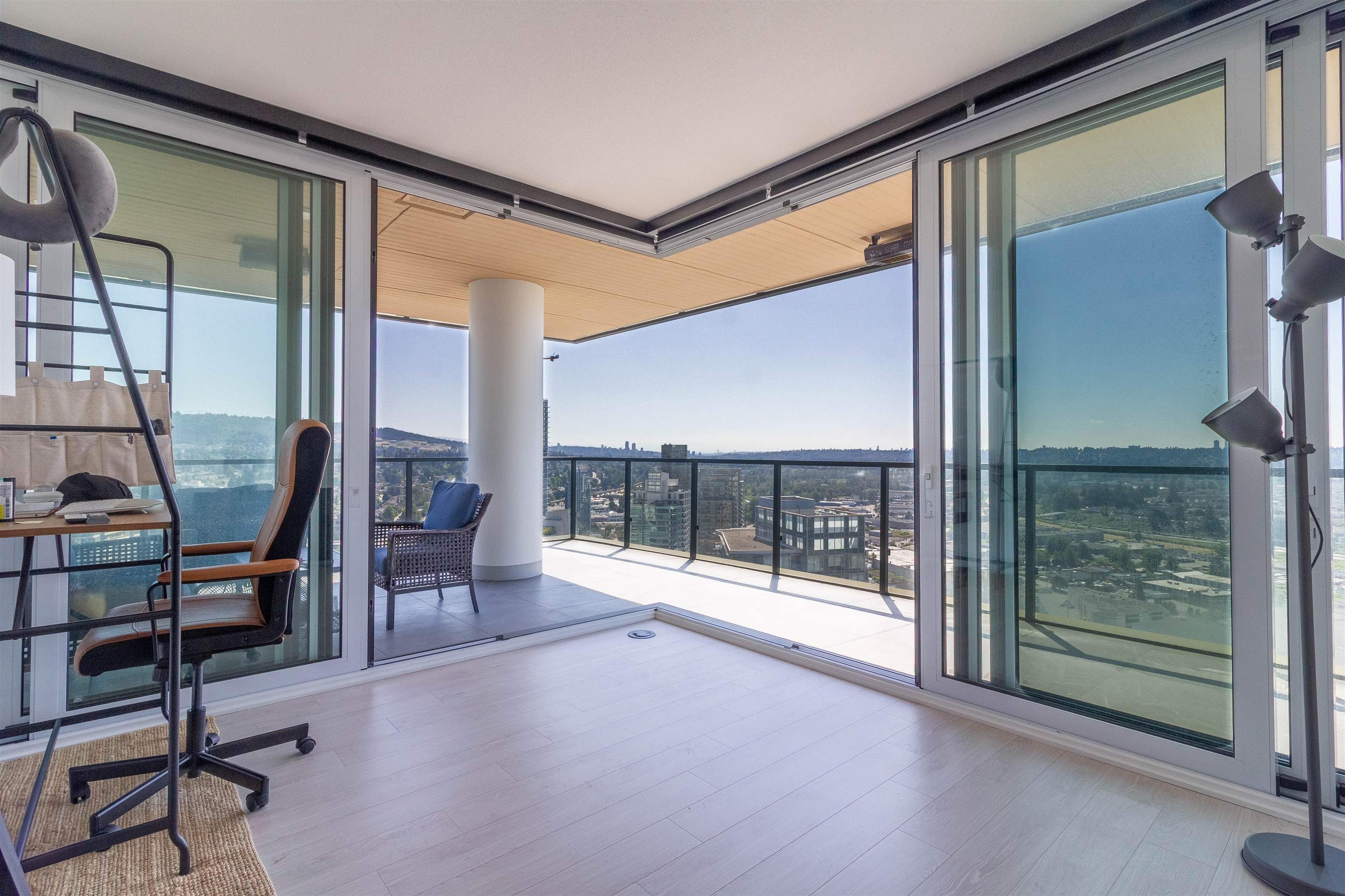 2909 4890 LOUGHEED HIGHWAY 7