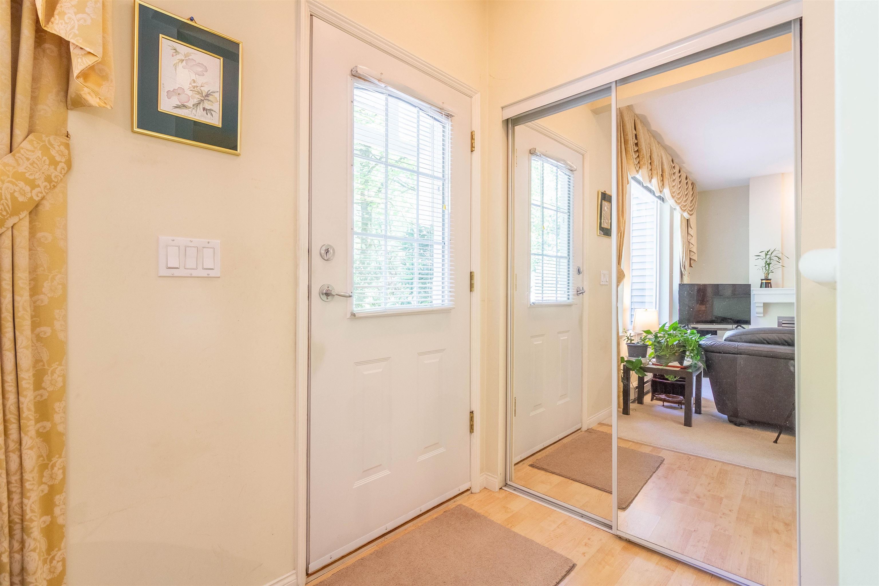 3 3033 TERRAVISTA PLACE 28