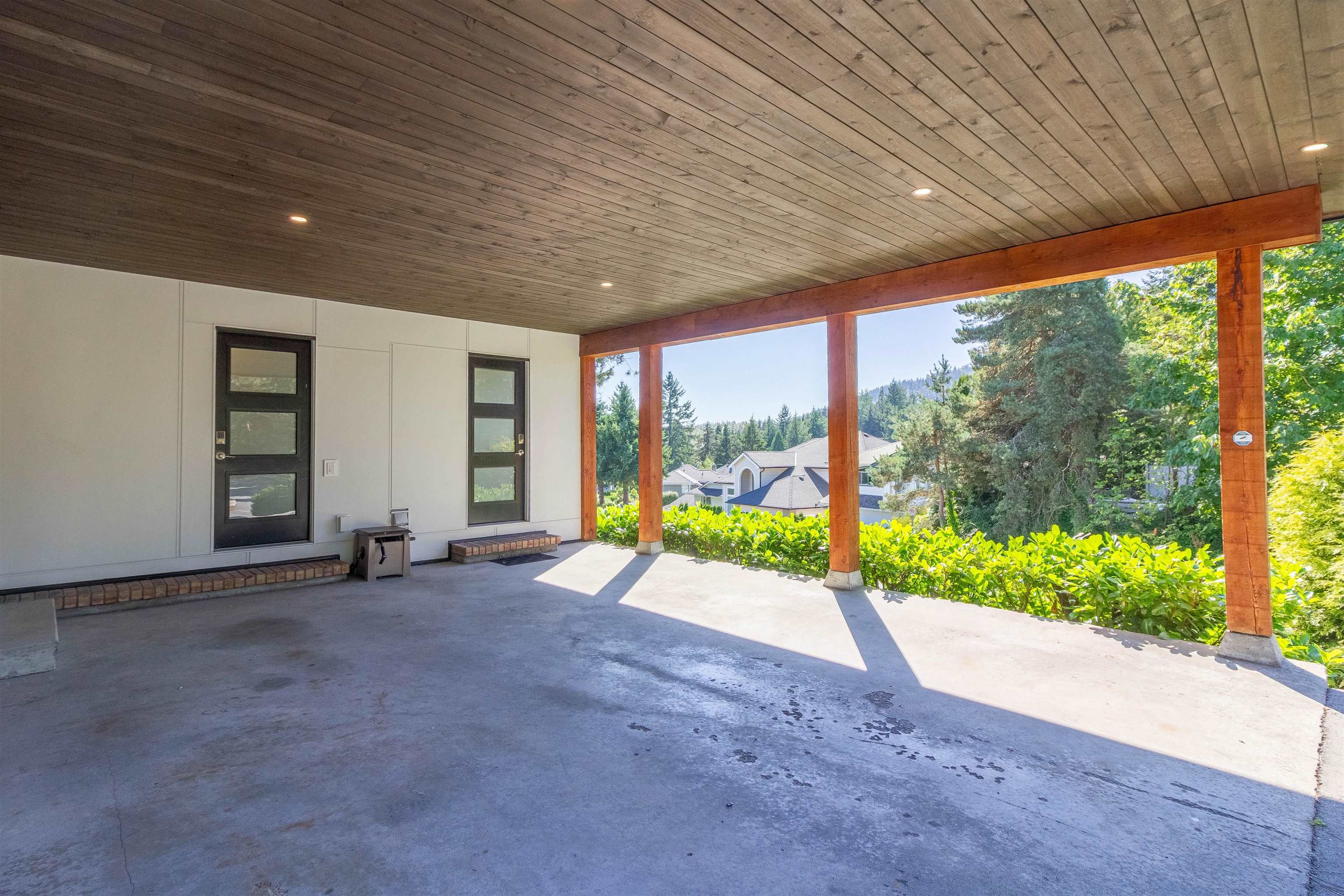 302 OXFORD DRIVE 38