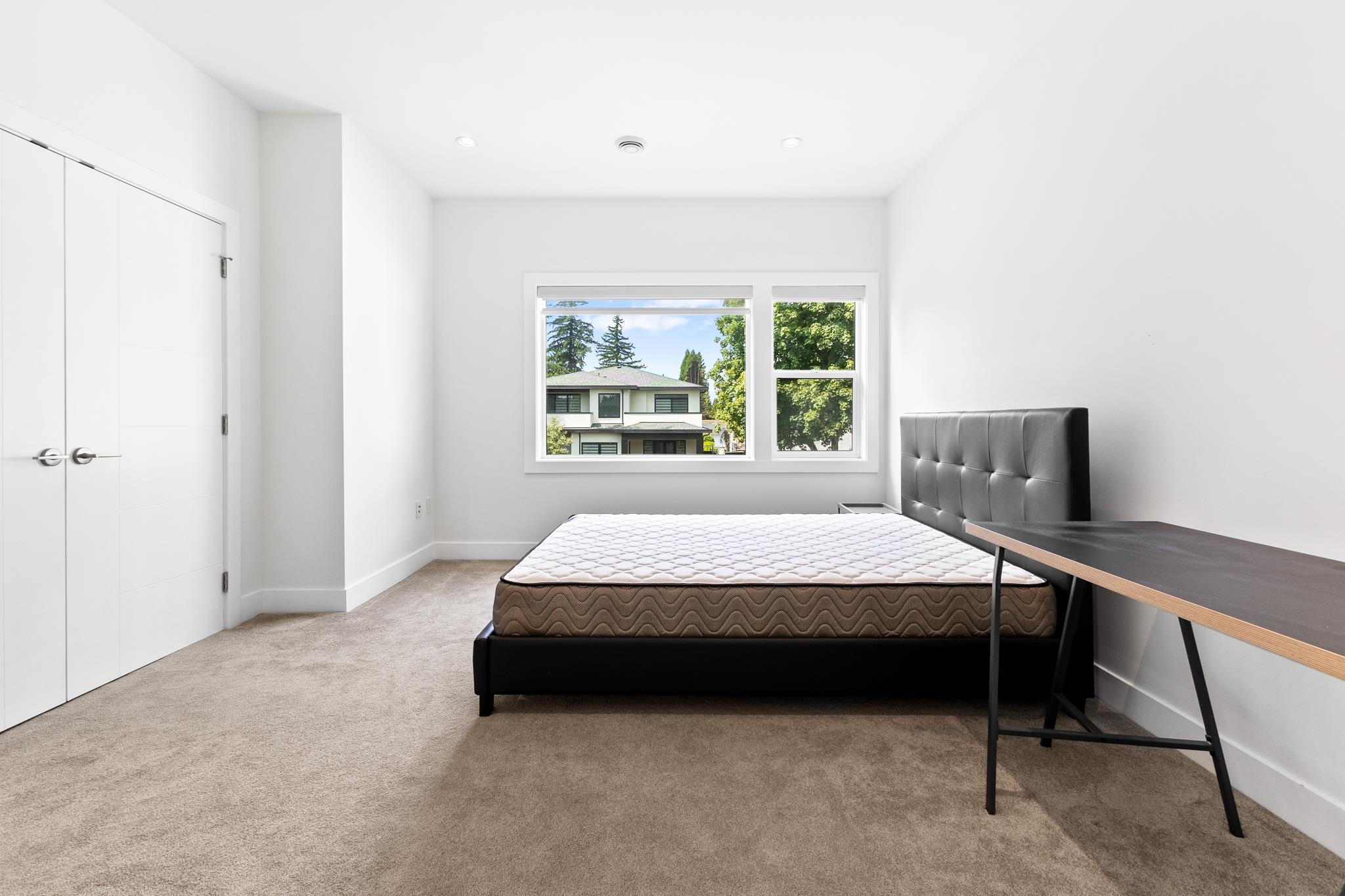 684 PORTER STREET 19