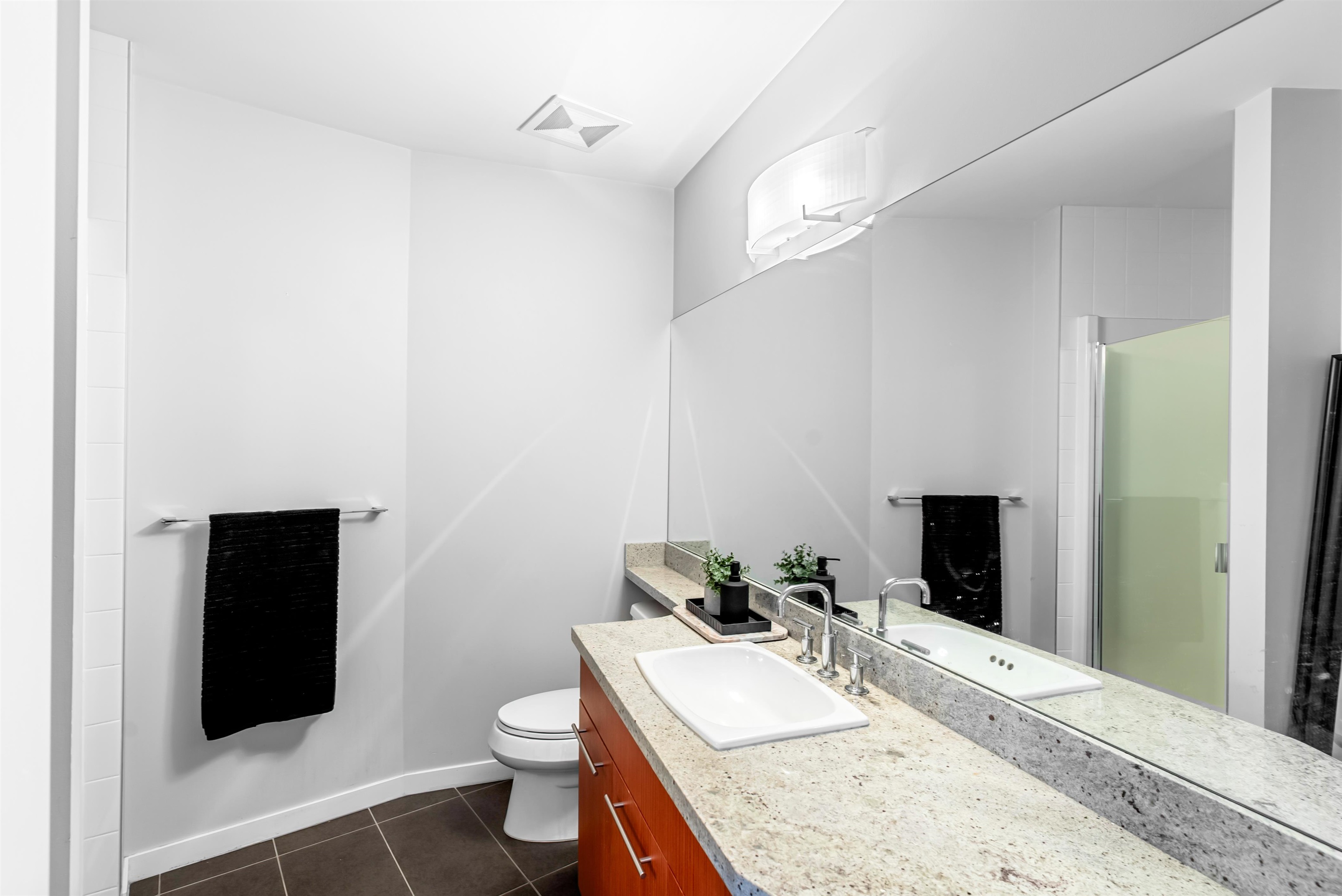 3103 2133 DOUGLAS ROAD 30