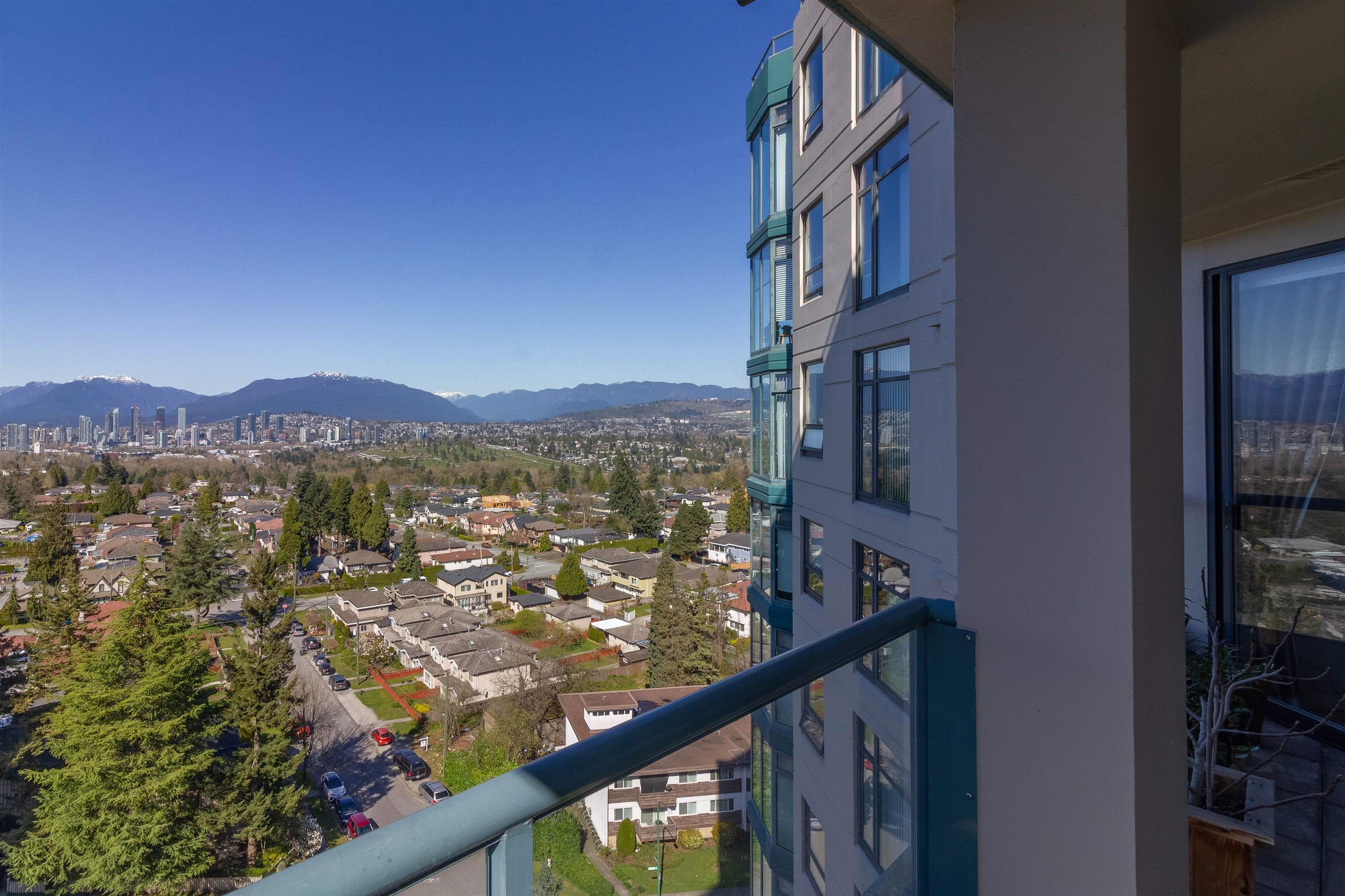 1602 4567 HAZEL STREET 29