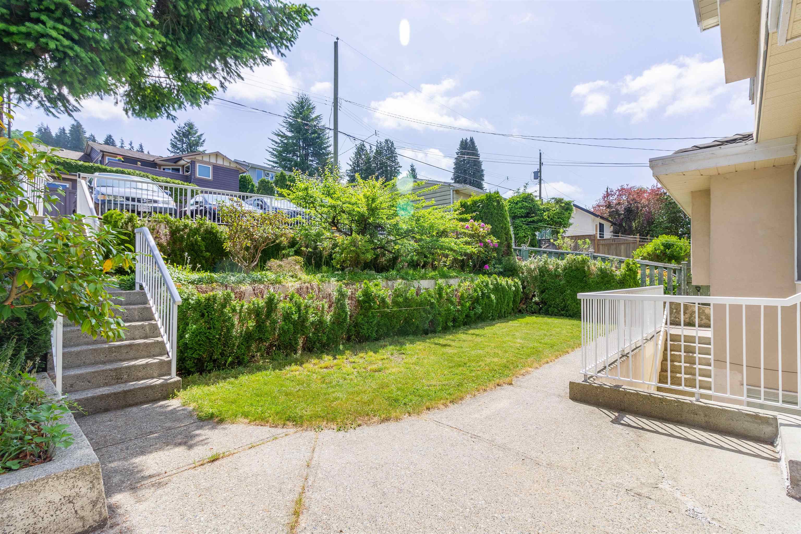 7286 BARNET ROAD 33