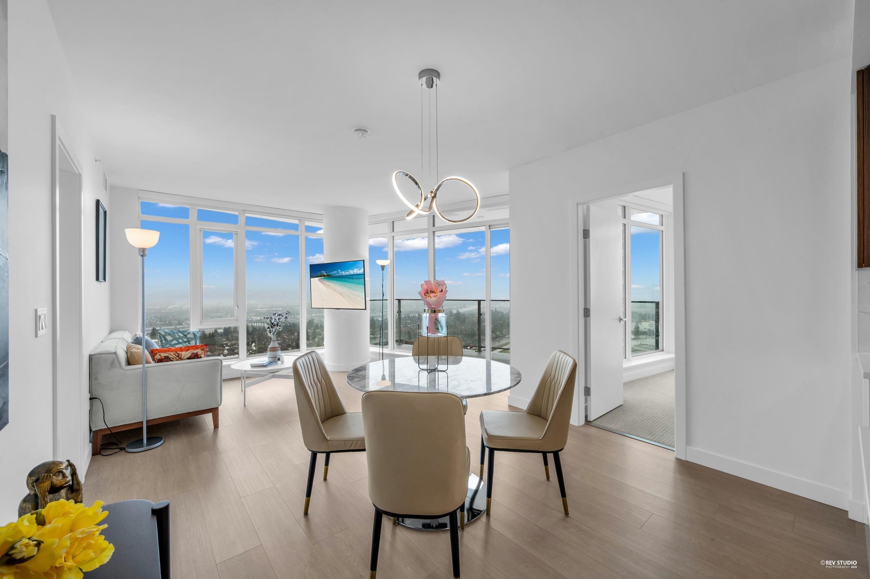 1702 7769 PARK CRESCENT