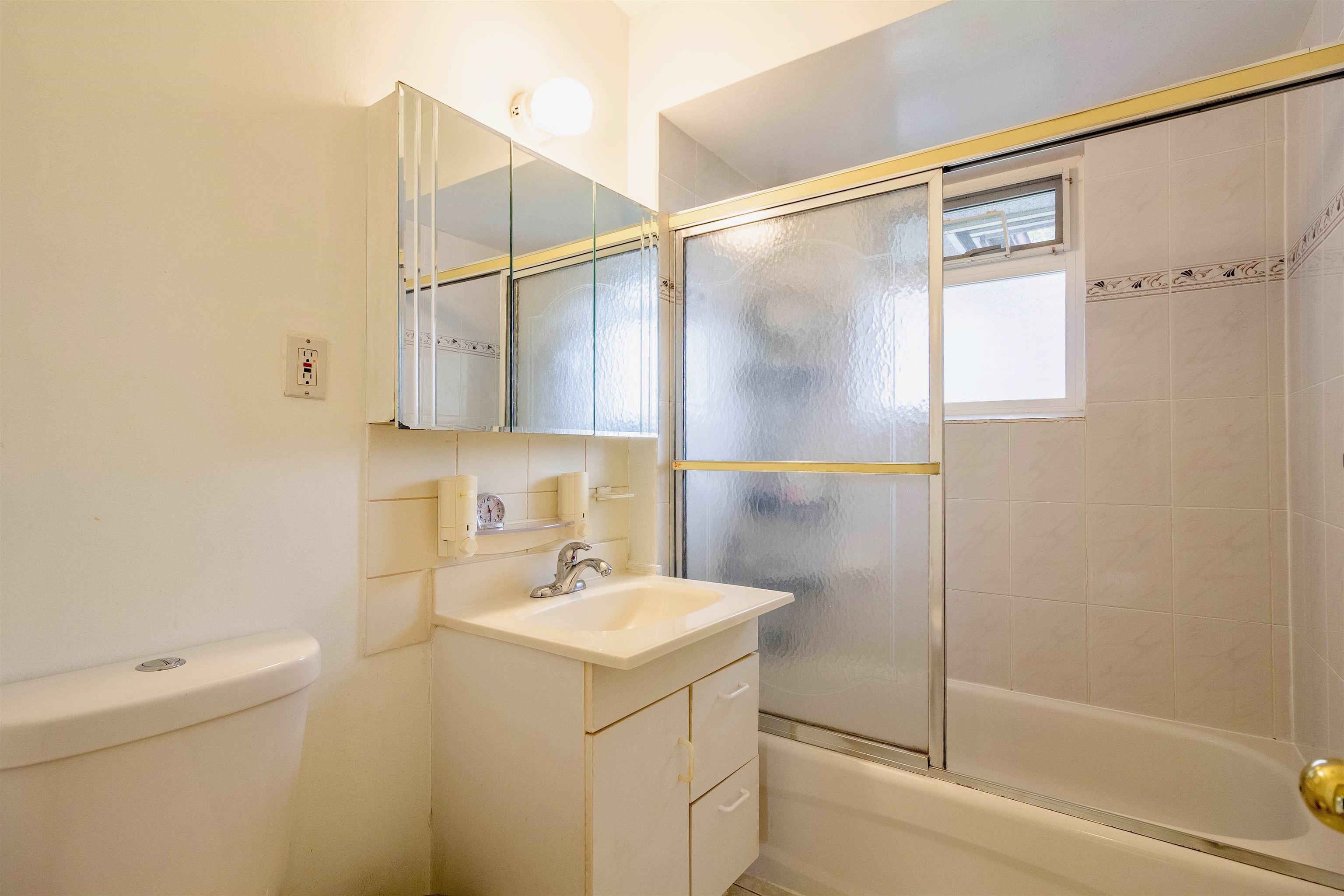 4645 CHARLOTTE COURT 21