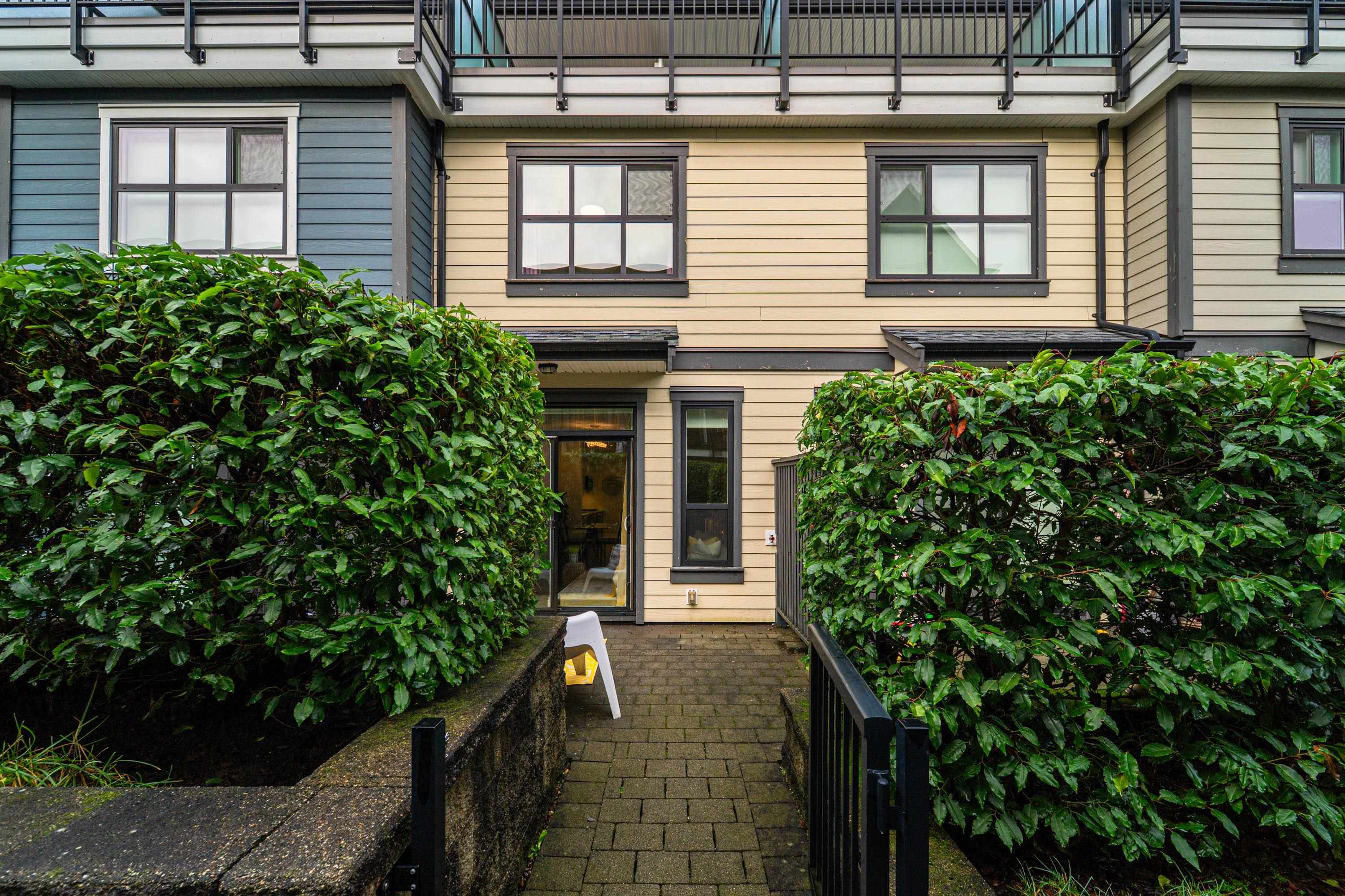 17 7039 MACPHERSON AVENUE 30