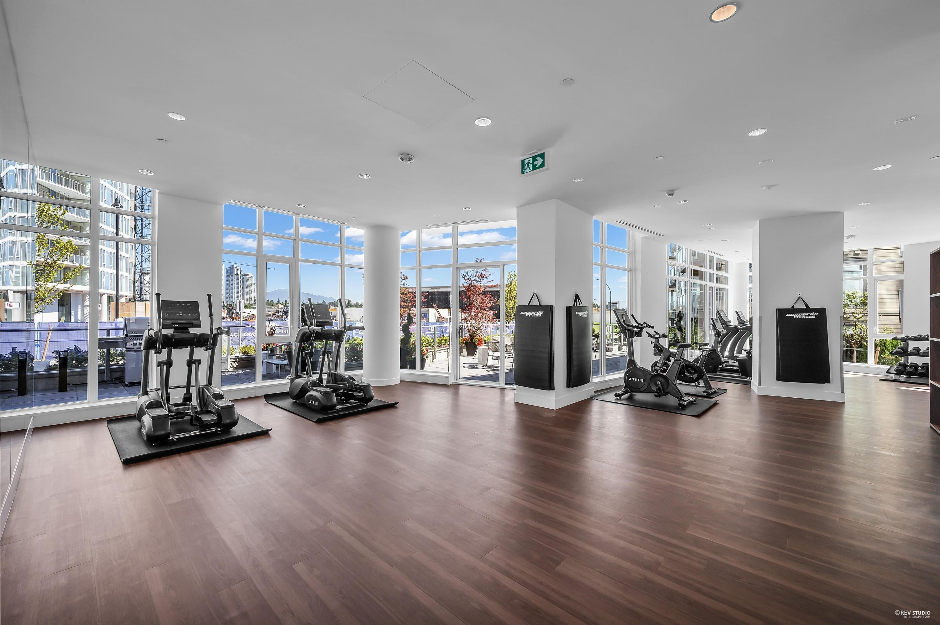 1702 7769 PARK CRESCENT 37
