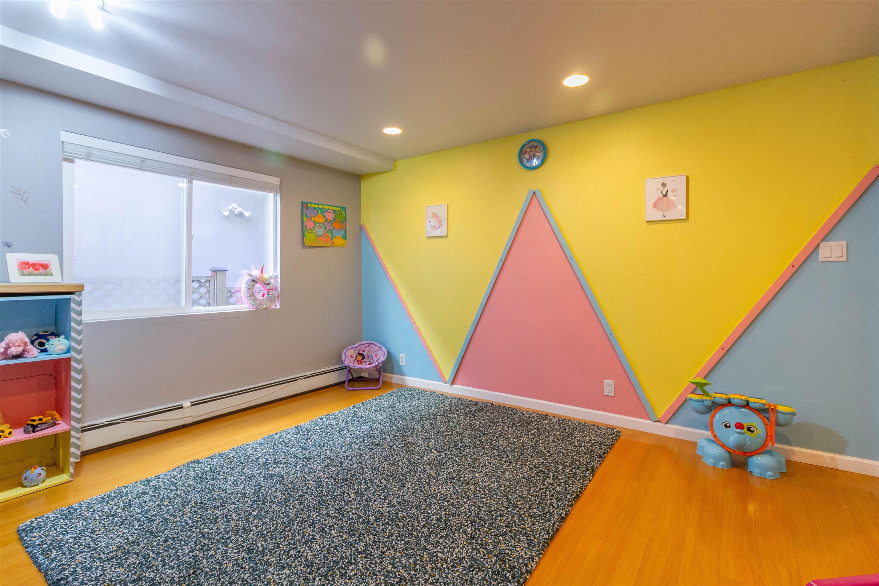 111 N FELL AVENUE 22