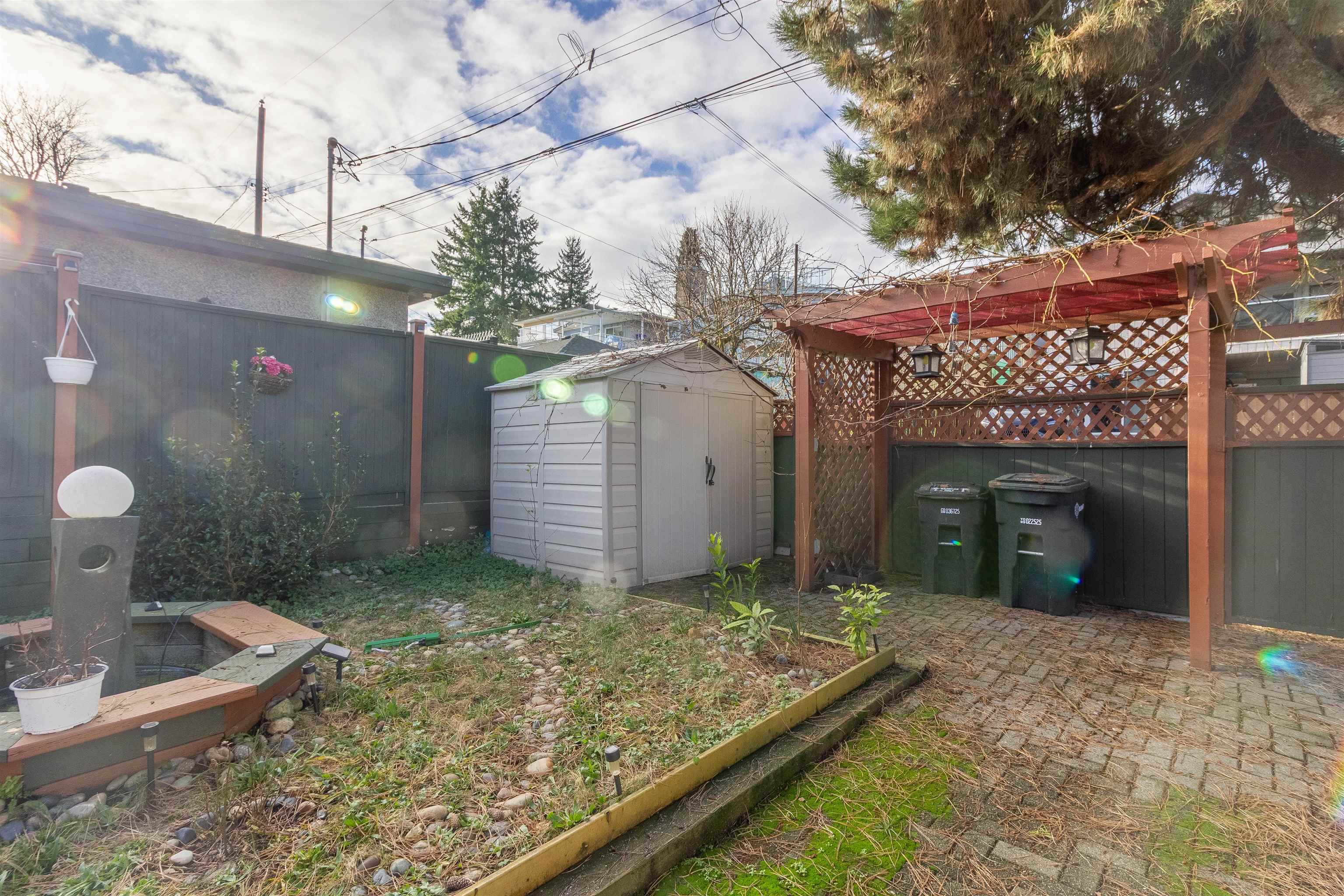 111 N FELL AVENUE 37