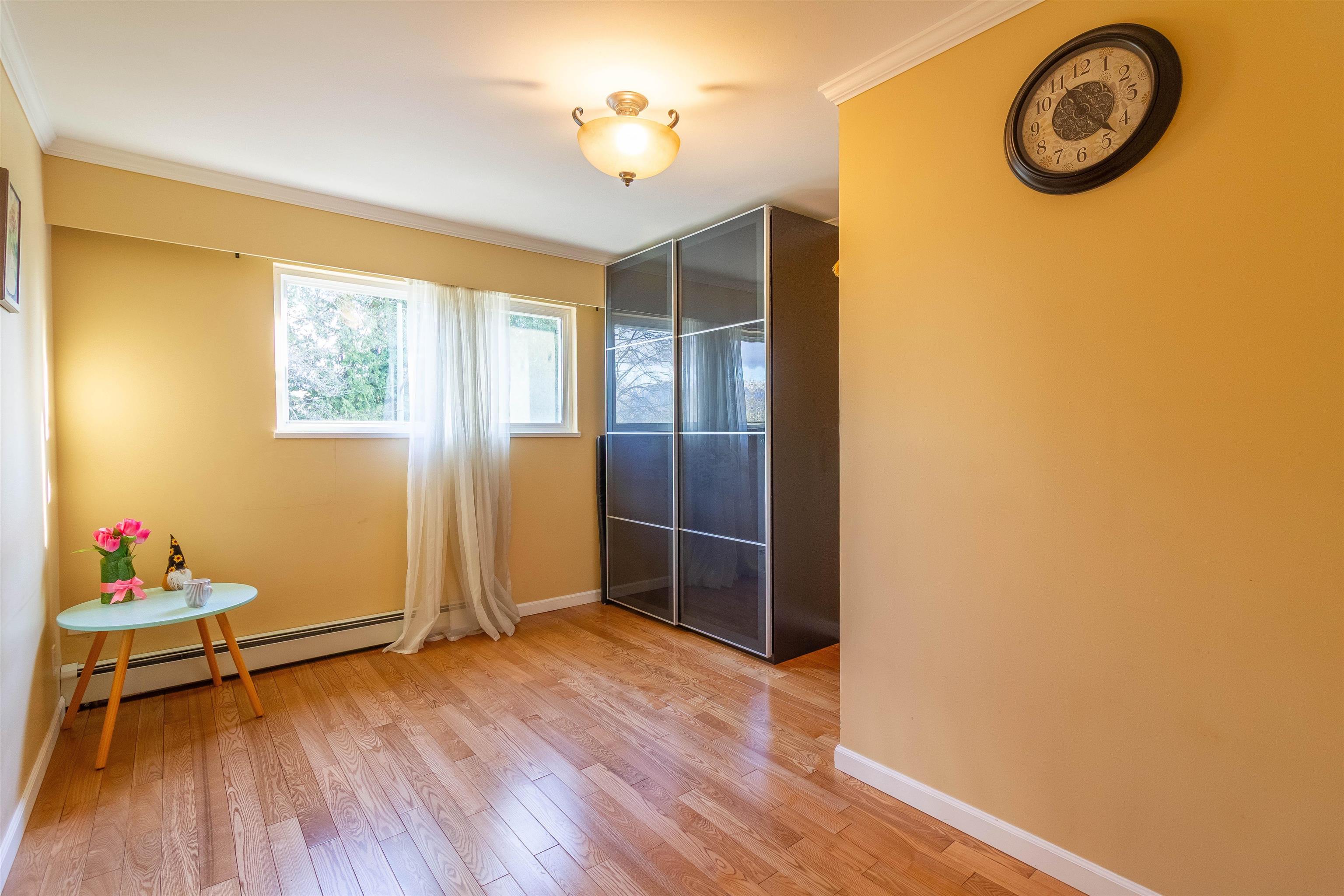 111 N FELL AVENUE 17