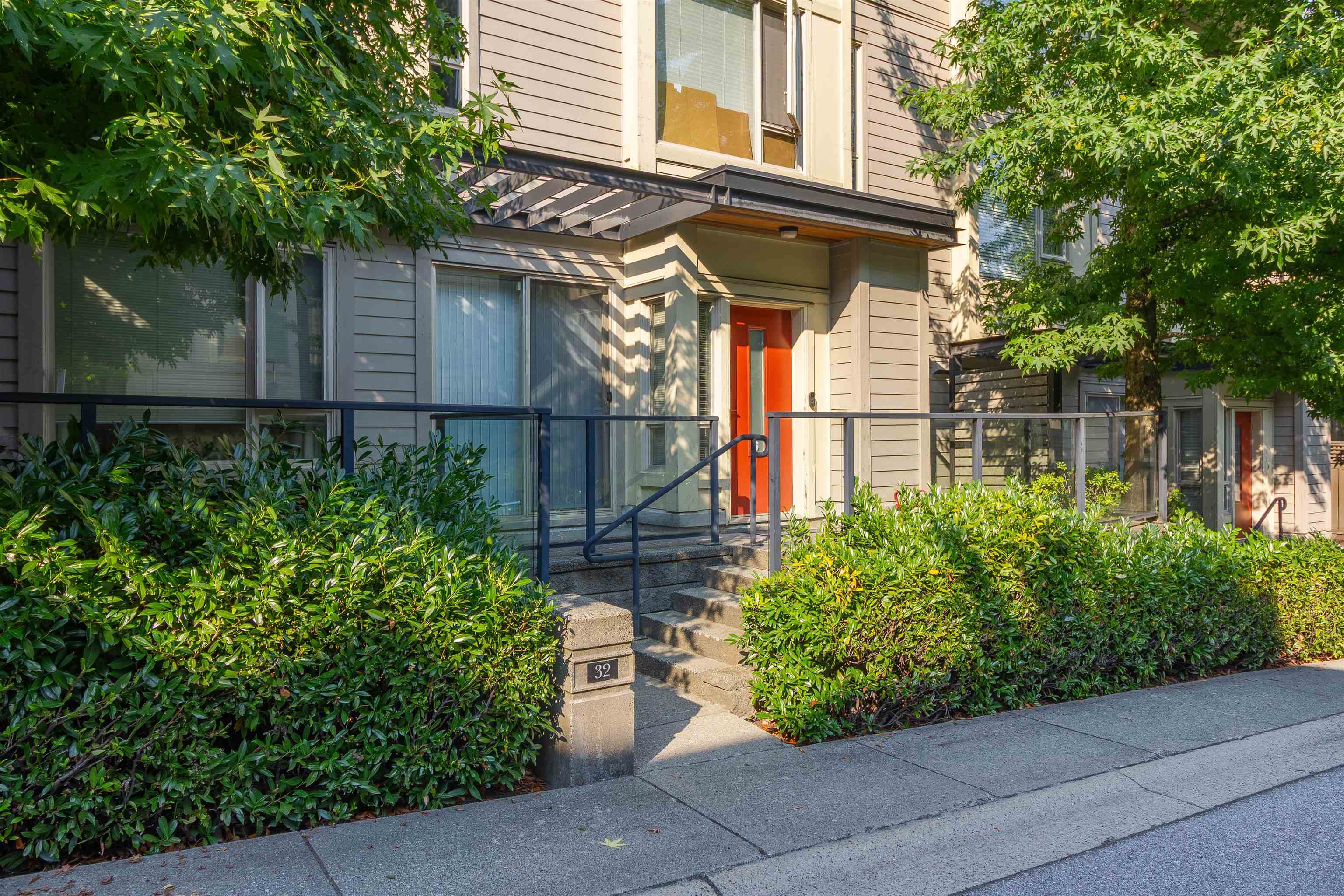 32 9229 UNIVERSITY CRESCENT
